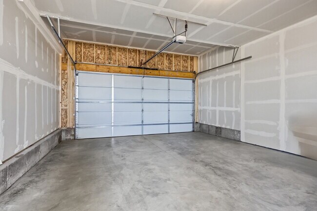 Building Photo - $2,795.95, 4-bed, 3.5-bathroom new build with gorgeous finishes.
