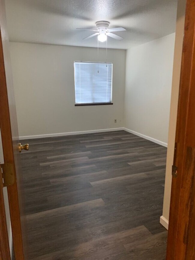 Building Photo - Cozy 2-Bedroom Home for Rent in Tracy!