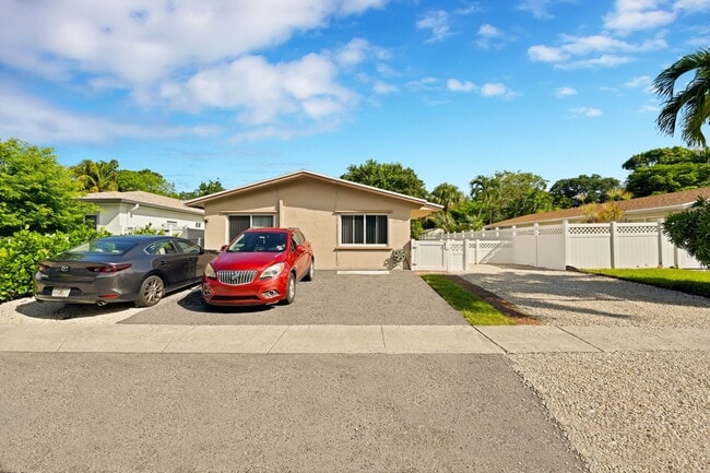 Building Photo - 238 SW 7th St