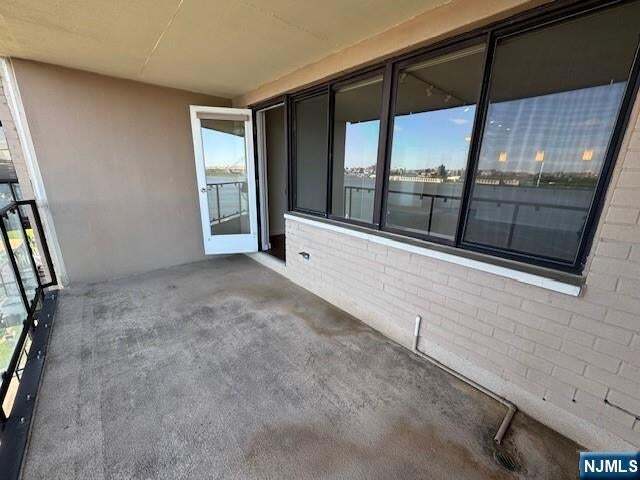 Building Photo - 1203 River Rd