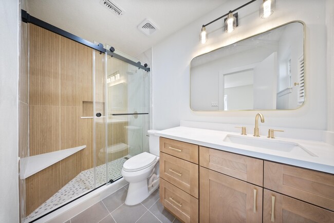 Building Photo - 9115 Tanager St