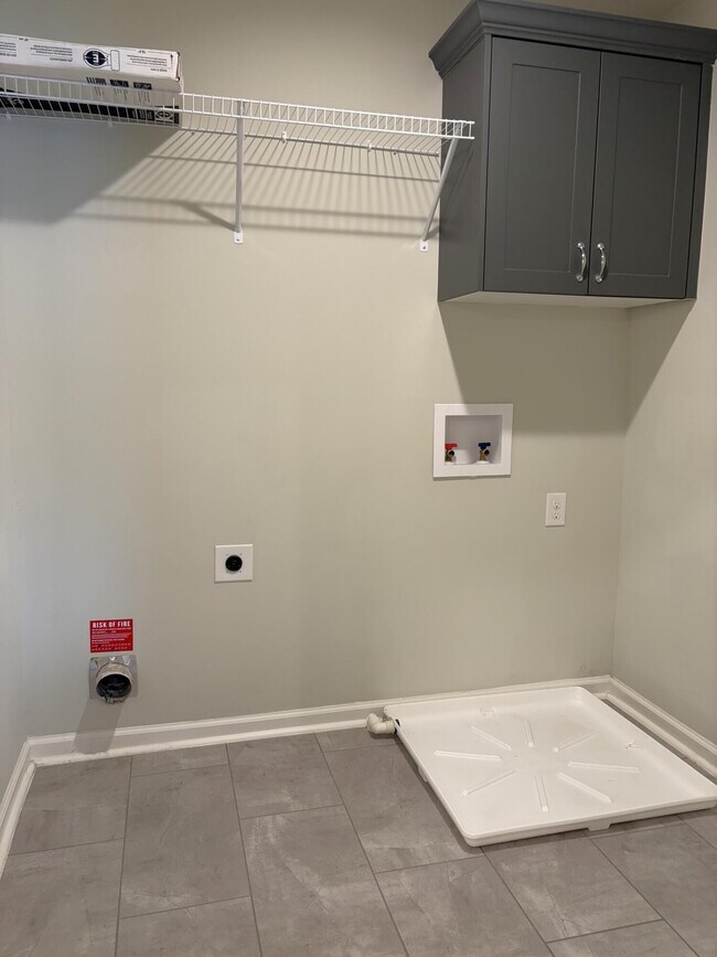 Building Photo - 5277 Copse Dr