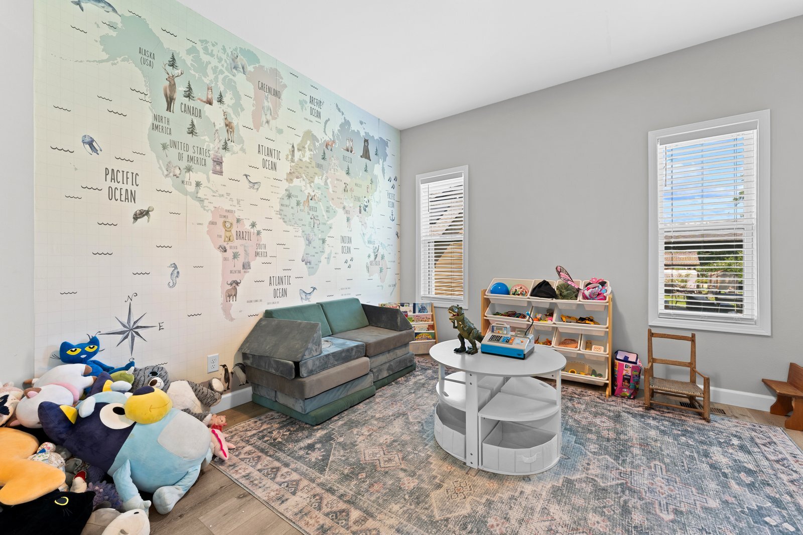 Building Photo - 748 Seagate Dr