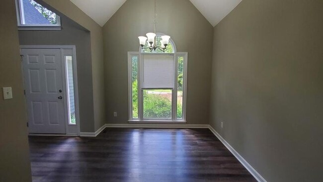 Building Photo - 1061 Sharon Pl