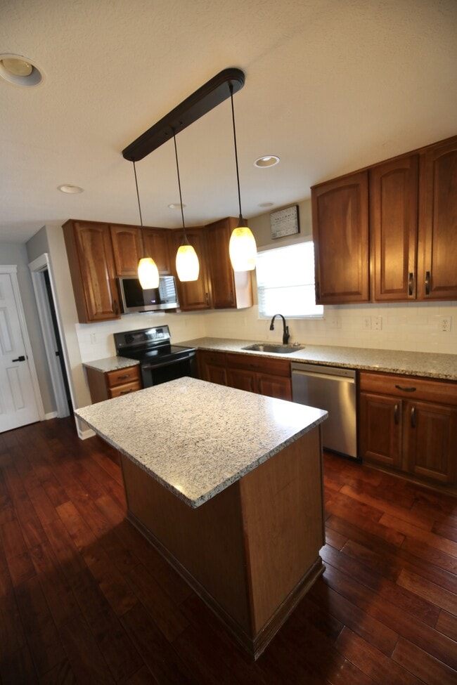Building Photo - 7543 Ashley Meadow Dr