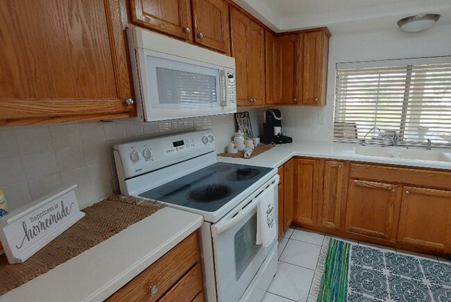 Building Photo - 3509 Margaret Dr
