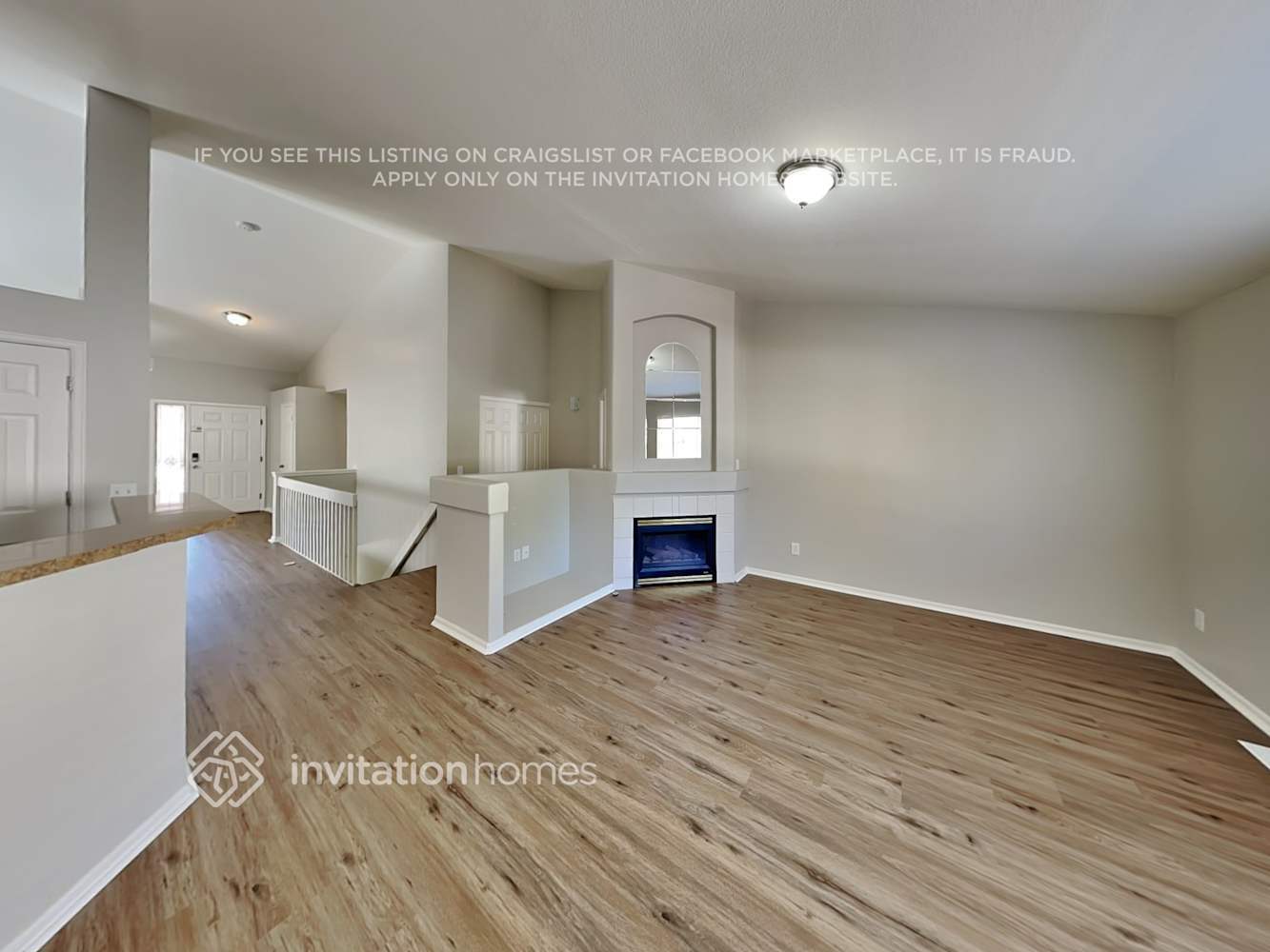 Building Photo - 2224 S Ventura St