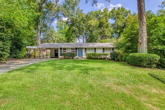 Building Photo - 212 Hilltop Dr