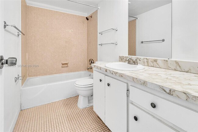 Building Photo - 7201 Miami Lakes Dr