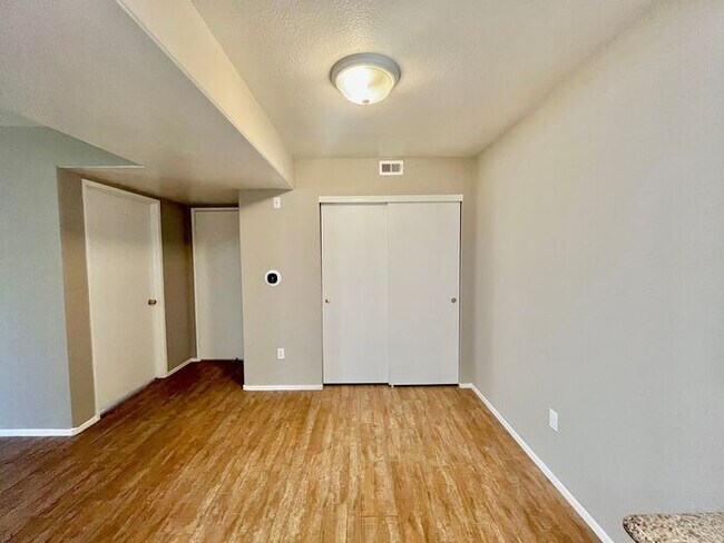 Building Photo - First-Floor Condo with Detached Garage in Gated Ranch Viejo