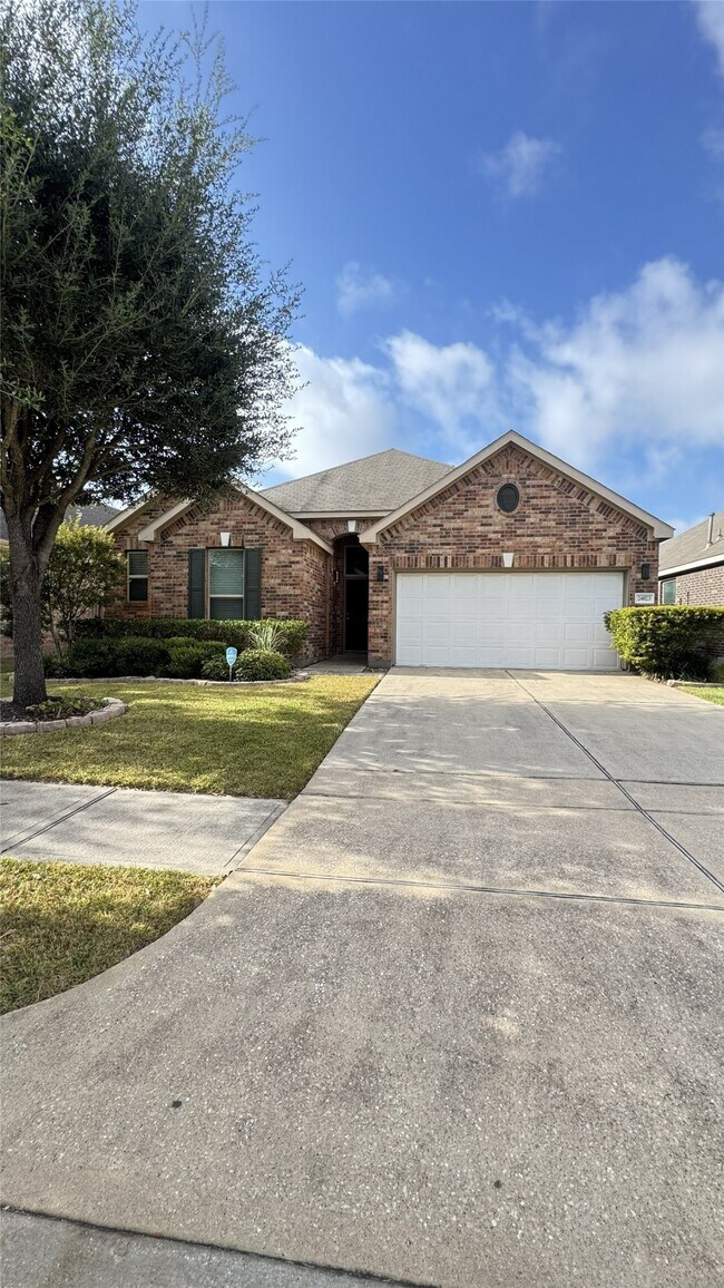 Building Photo - 24023 Buffalo Cove Ln