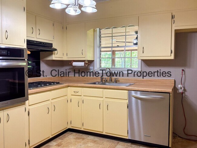 Building Photo - Ragland Rental
