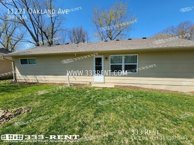 Building Photo - 11221 Oakland Ave