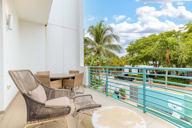 Building Photo - 1412 SE 2nd St