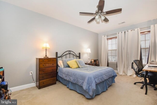 Building Photo - 709 Stag Ct