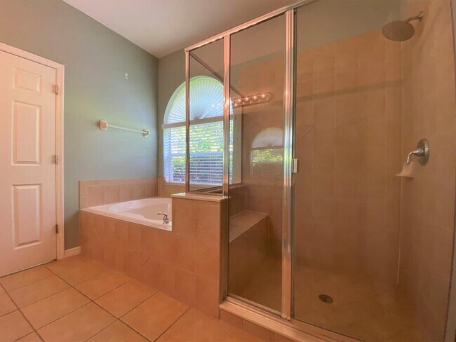 Building Photo - 9376 Ravens Willow Dr