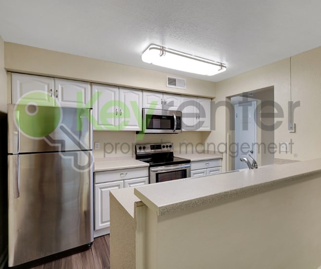 Building Photo - 600 Del Verde Cir
