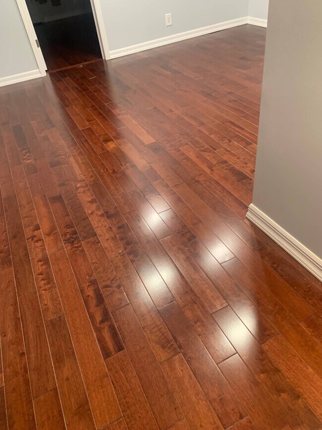 Building Photo - 46 Cowles Ave