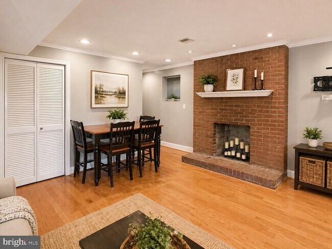 Building Photo - 1421 T St NW