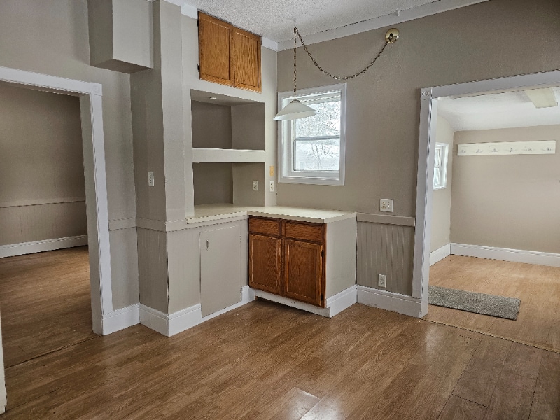 Building Photo - 107 S Hawley St