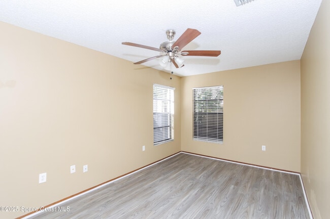 Building Photo - 1616 Clover Cir
