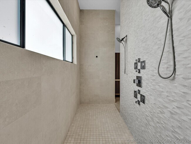 Building Photo - 6122 SW 173rd Way