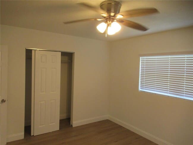 Building Photo - 7374 Royal Palm Dr