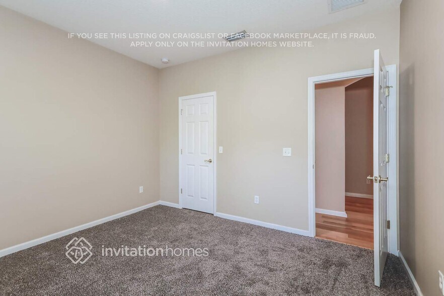 Building Photo - 420 Heather Park Ln