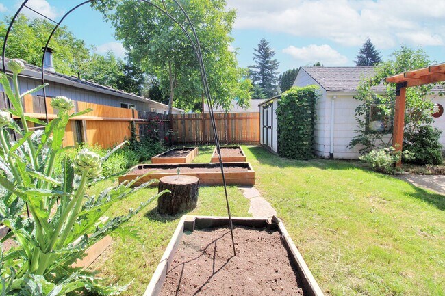 Building Photo - Meticulously Remodeled Milwaukie Bungalow on Large Lot with Gardens & Garage