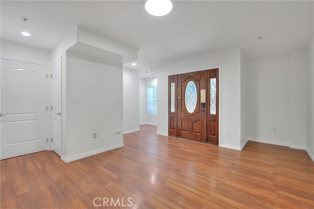 Building Photo - 3105 Walton Ave