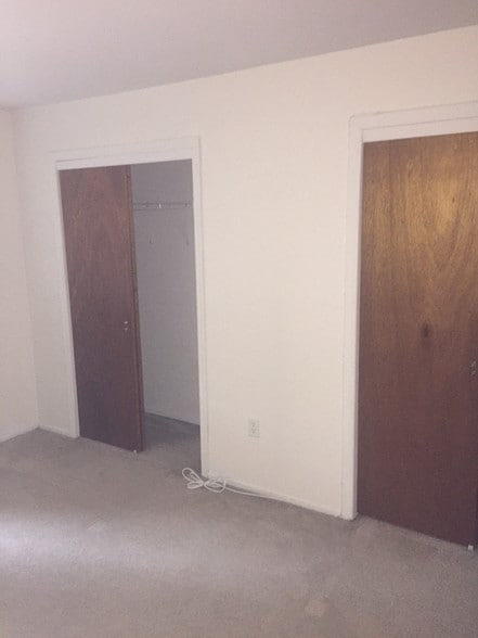 Extra large bedroom - 1408 Edison Glen Terrace