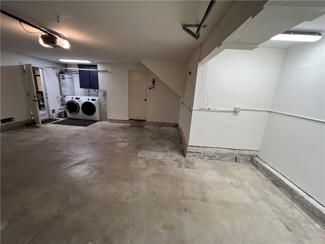 Building Photo - 32954 Paseo Del Lucero