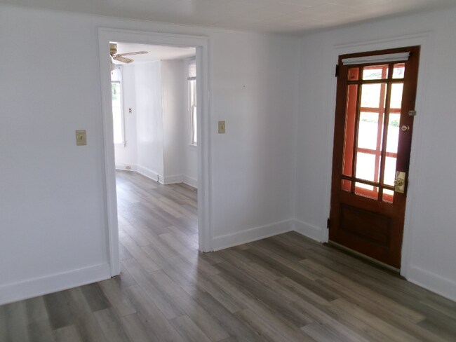 Building Photo - 903 Winter Hill Rd