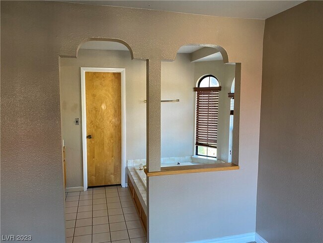Building Photo - 4027 Nook Way