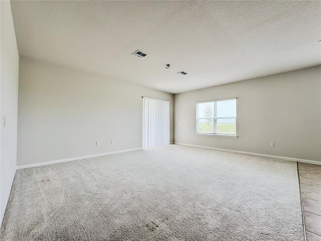 Building Photo - 2048 Airedale Wy