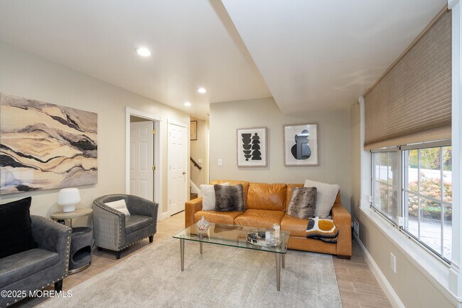 Building Photo - 121 Milton Ave