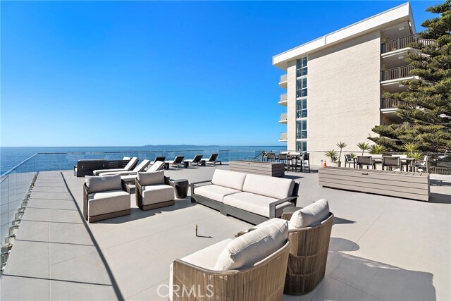 Building Photo - 1585 S Coast Hwy