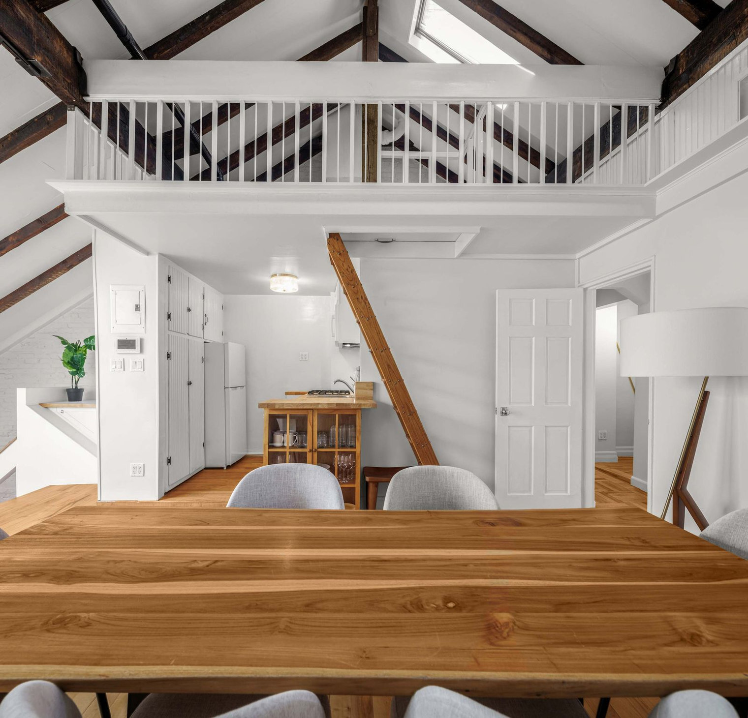 Building Photo - 131 MacDougal St