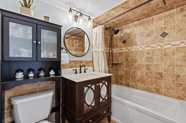 Building Photo - 9060 Palisade Ave