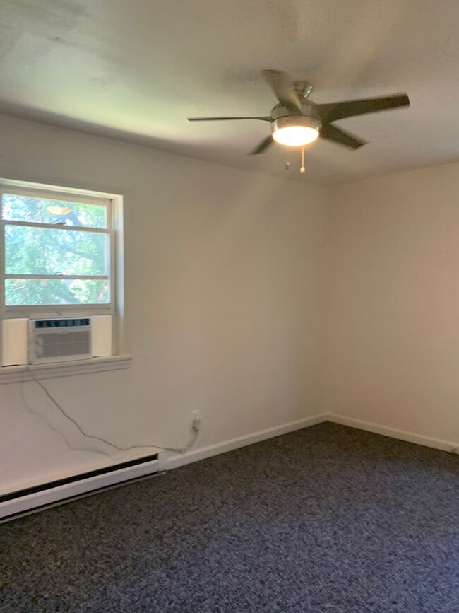 Building Photo - 2 Bedroom 1 Bath Home in Kill Devil Hills