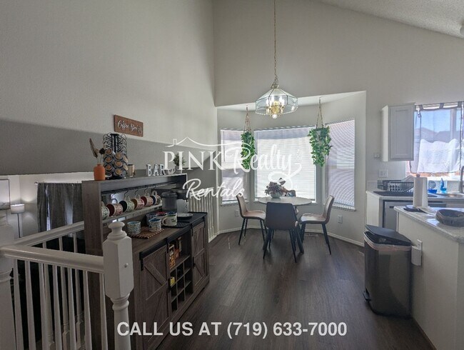 Building Photo - 955 Lords Hill Dr