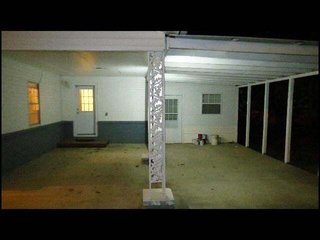 Building Photo - 1202 N Holly St