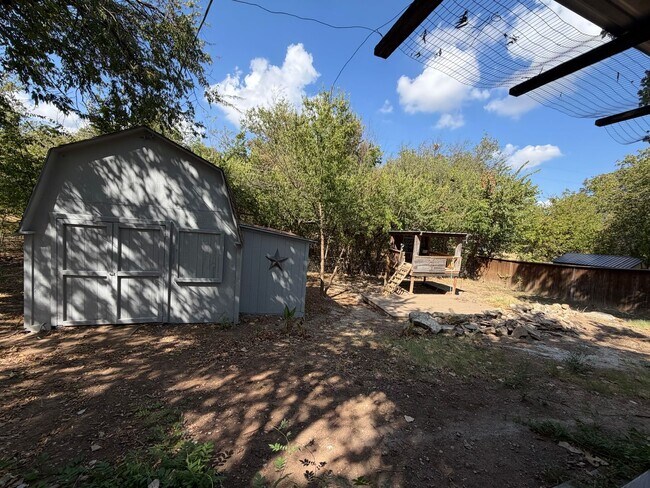 Building Photo - 4816 Melita Ave