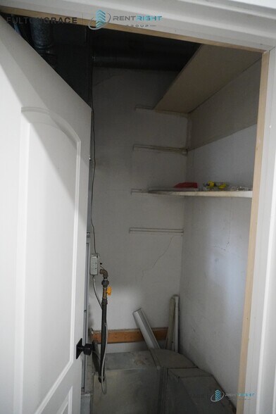 Building Photo - 3415 N Seminary Ave