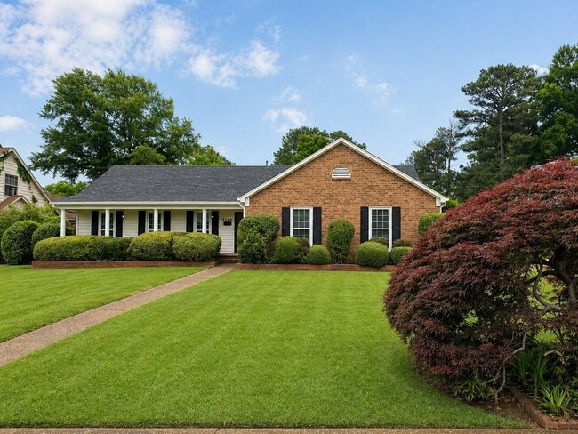 Building Photo - 2148 Riverdale Rd