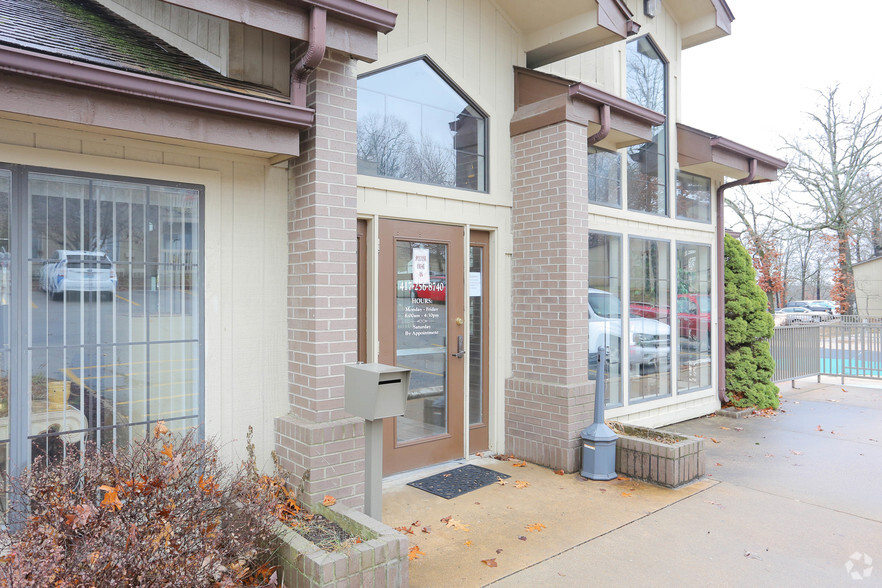 Front Office - Breckenridge Apartments