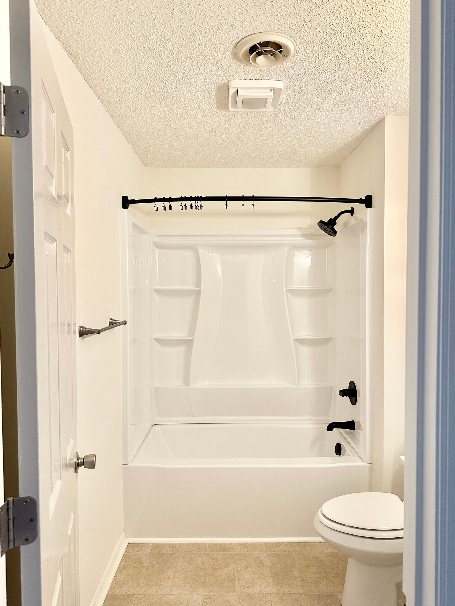 Building Photo - 8621 Flagstone Way