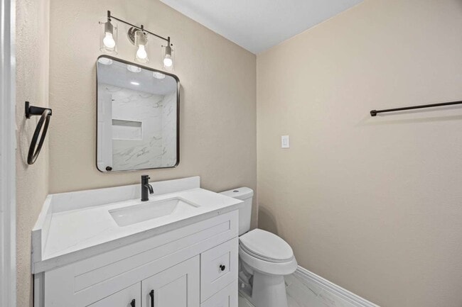 Building Photo - 2207 Anthony-Hay Ln