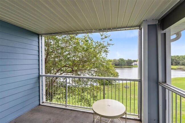 Building Photo - 2533 Grassy Point Dr