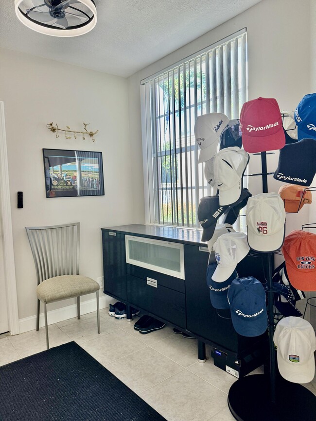 Building Photo - 8082 Aberdeen Dr